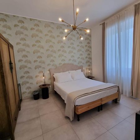 Dimora Giusti Bed & Breakfast เลชเช ภายนอก รูปภาพ