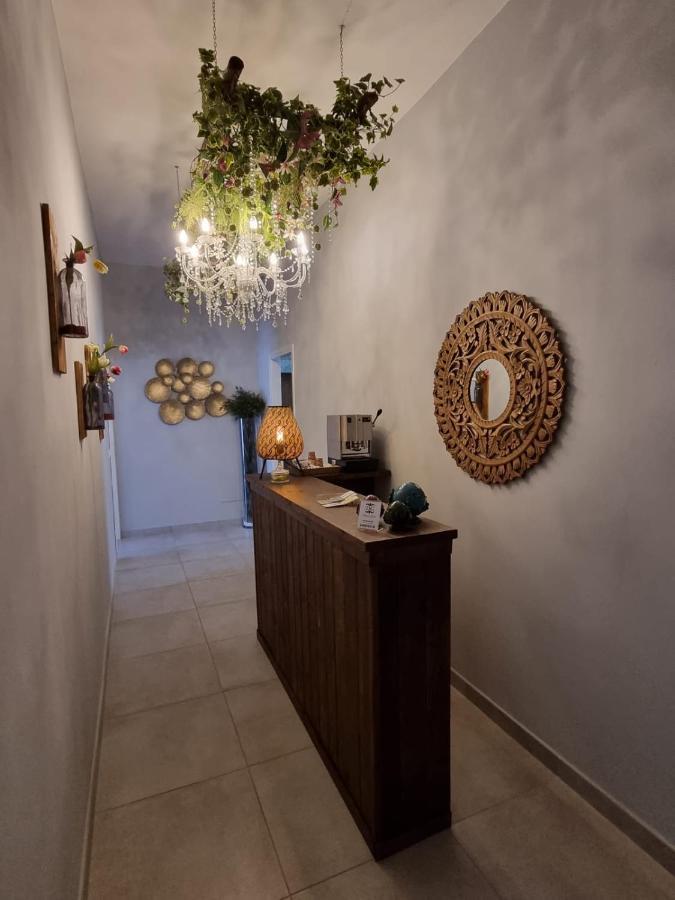Dimora Giusti Bed & Breakfast เลชเช ภายนอก รูปภาพ