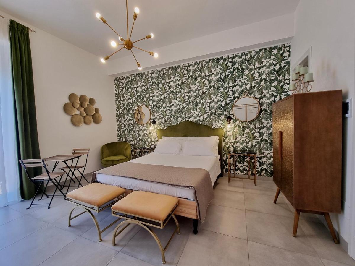 Dimora Giusti Bed & Breakfast เลชเช ภายนอก รูปภาพ