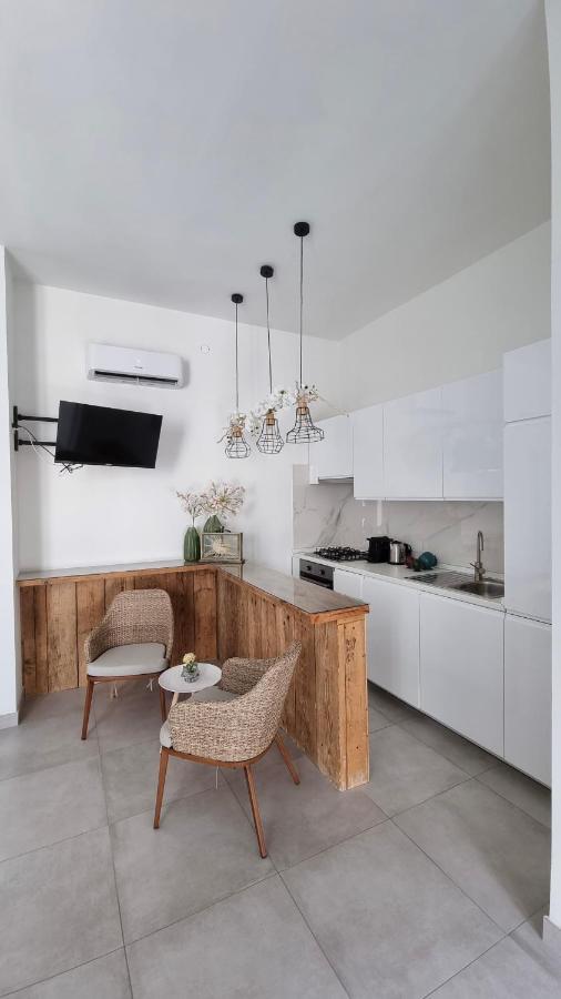 Dimora Giusti Bed & Breakfast เลชเช ภายนอก รูปภาพ