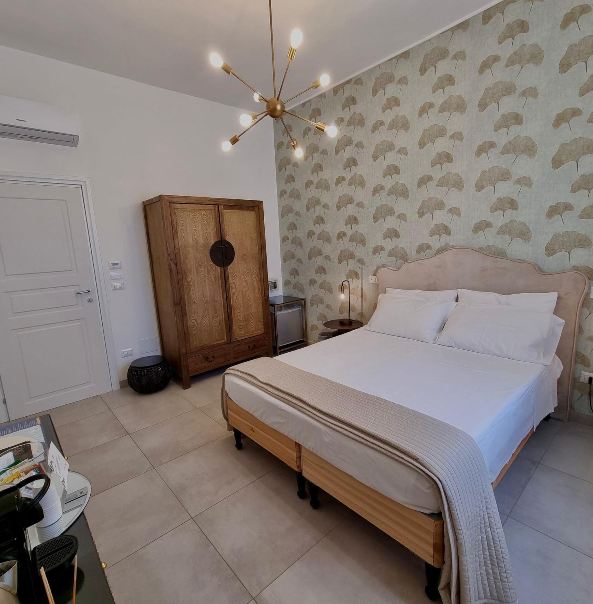 Dimora Giusti Bed & Breakfast เลชเช ภายนอก รูปภาพ